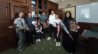 Сегодня наградил победителей нашего конкурса на самое креативное генеалогическое древо.